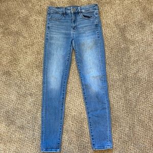 AMERICAN EAGLE light wash jeans